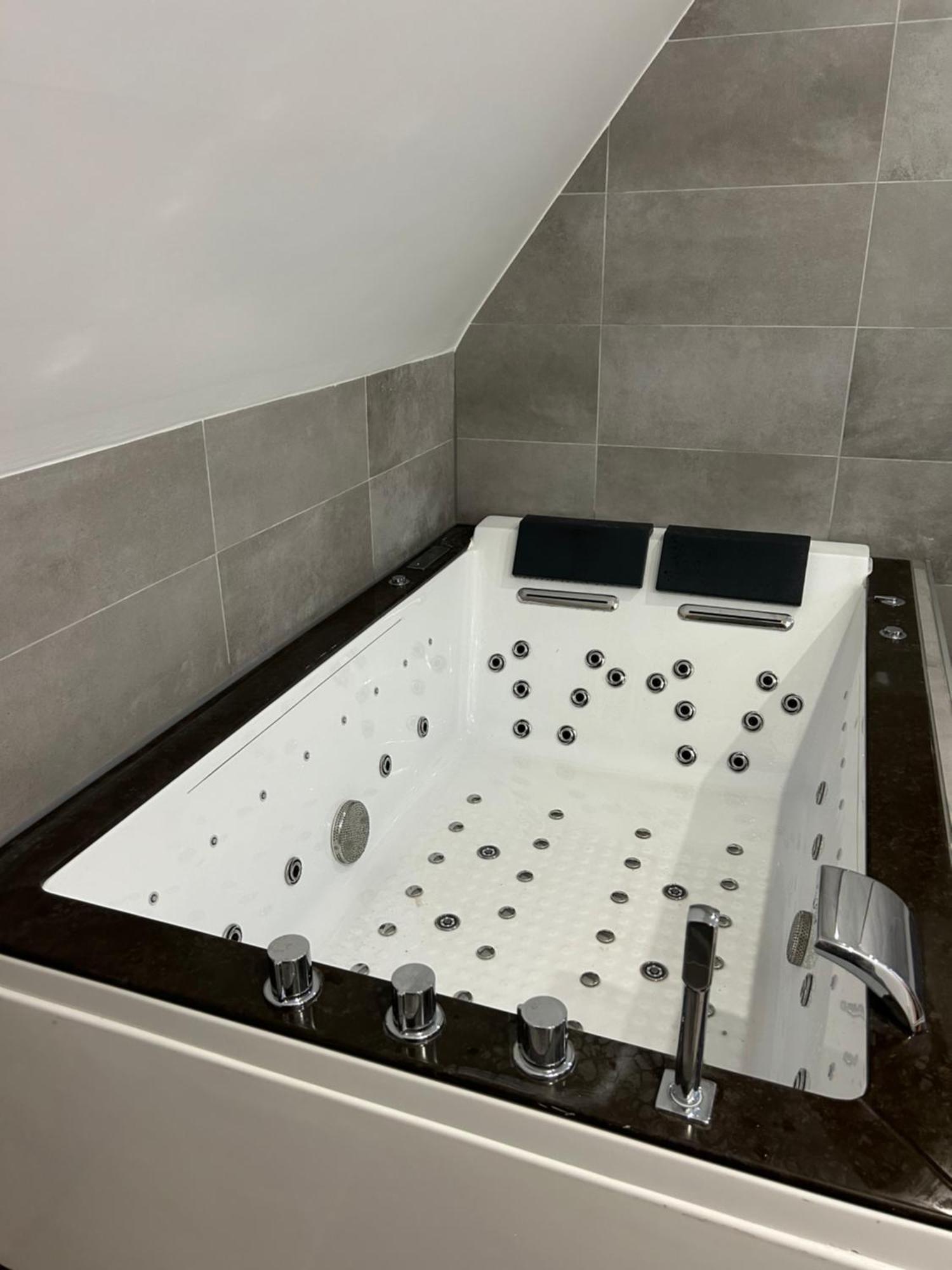 Appartement Charming With Jacuzzi Centre Gare